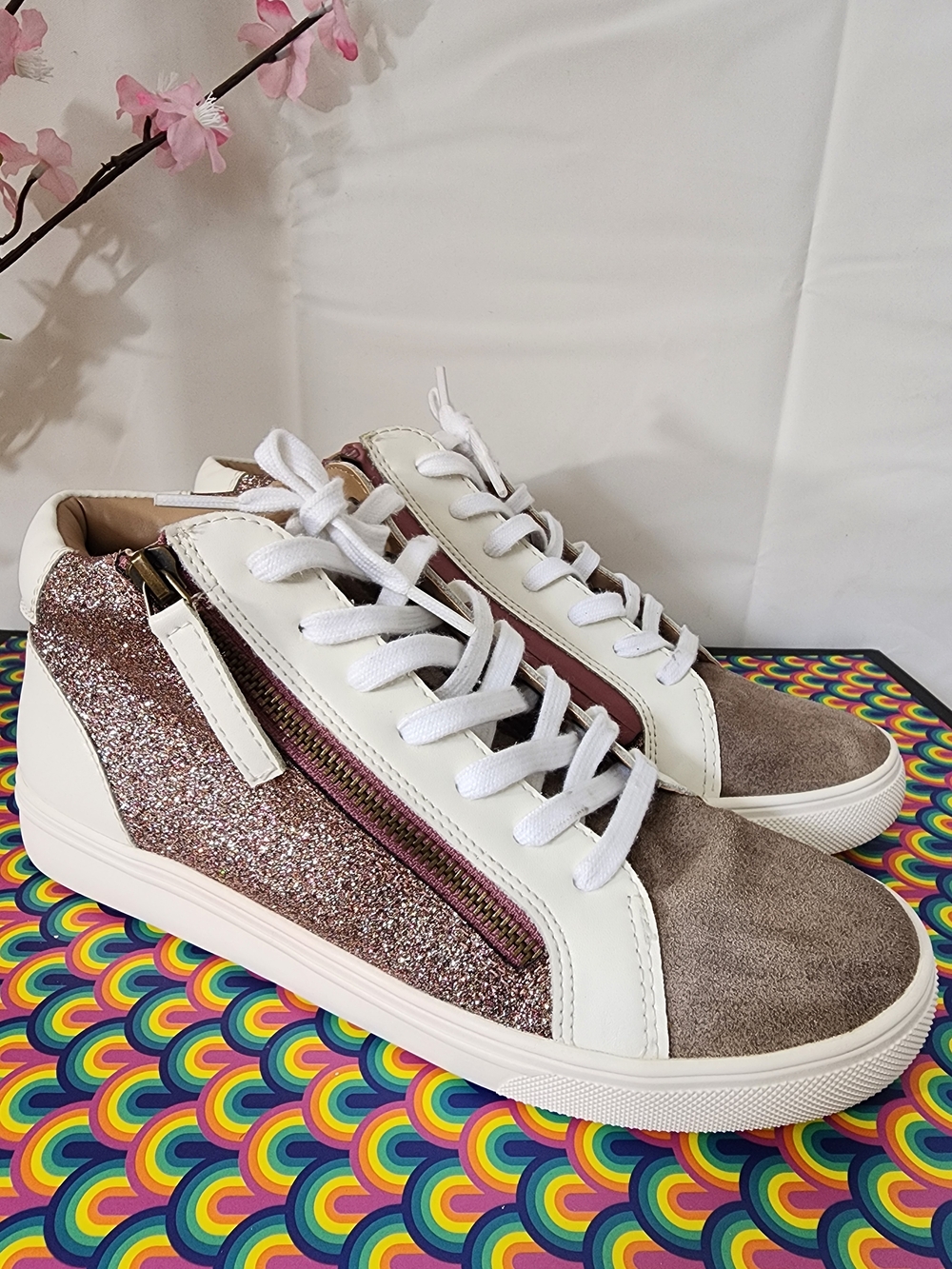 ​Blondo Giana Waterproof Glitter Sneakers - White/Rose Gold - Size 9M - Picture 2 of 12